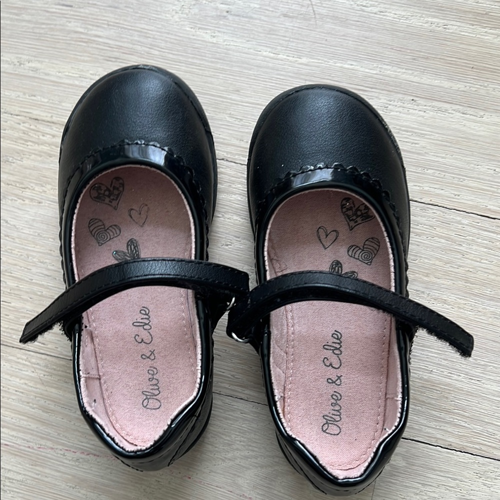 Olive & Edie Black Kids Dress Shoes